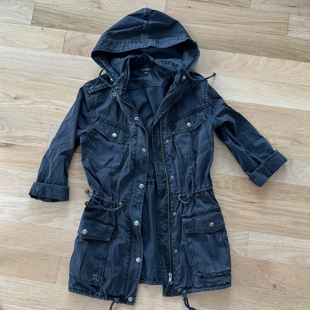 Aritzia Talula XXS Hooded Jacket
